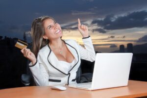 一人旅女子の旅行料金はどれくらいが相場？